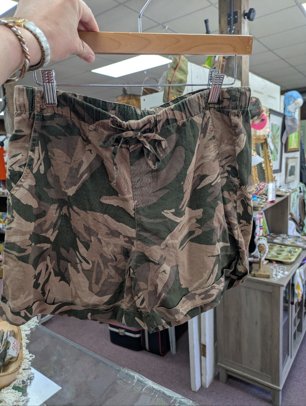 NEW wearables Camo Drawstring Women’s Shorts